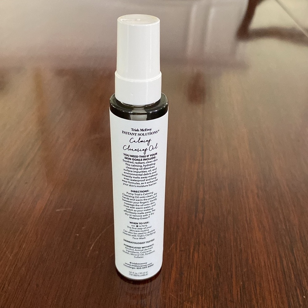 Trish McEvoy Calming Cleansing Oil 1 oz. New Unused Unopened Sample Travel Size - Picture 2 of 2